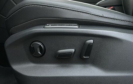 Volkswagen Tiguan II, 2021 год, 3 799 000 рублей, 11 фотография