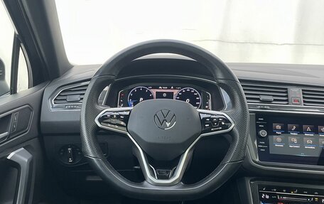 Volkswagen Tiguan II, 2021 год, 3 799 000 рублей, 17 фотография