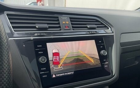 Volkswagen Tiguan II, 2021 год, 3 799 000 рублей, 19 фотография