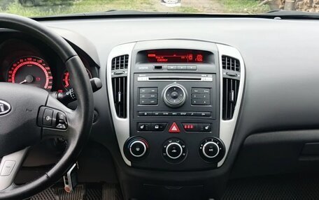 KIA cee'd I рестайлинг, 2011 год, 850 000 рублей, 19 фотография