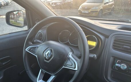 Renault Logan II, 2020 год, 369 000 рублей, 10 фотография