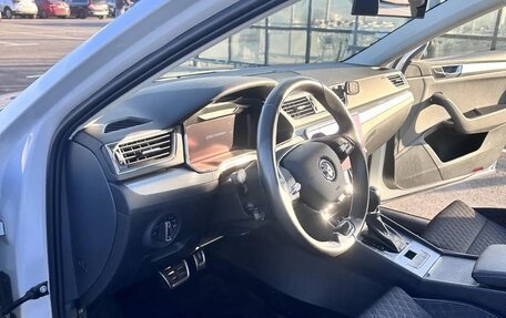 Skoda Superb III рестайлинг, 2022 год, 4 100 000 рублей, 8 фотография