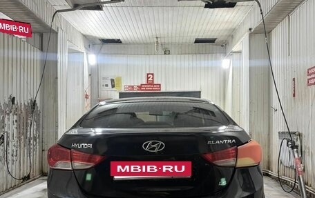 Hyundai Elantra VI, 2011 год, 800 000 рублей, 2 фотография