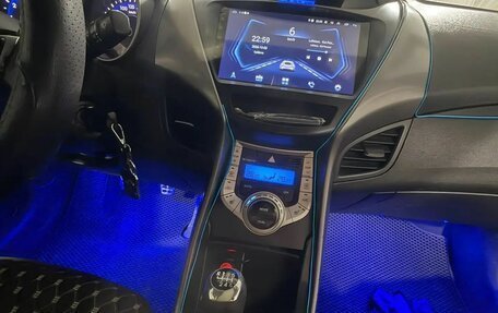 Hyundai Elantra VI, 2011 год, 800 000 рублей, 14 фотография