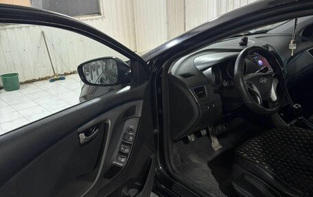Hyundai Elantra VI, 2011 год, 800 000 рублей, 11 фотография