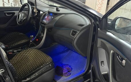 Hyundai Elantra VI, 2011 год, 800 000 рублей, 15 фотография