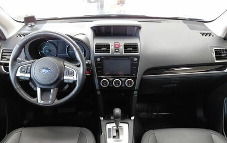 Subaru Forester, 2018 год, 2 200 000 рублей, 9 фотография
