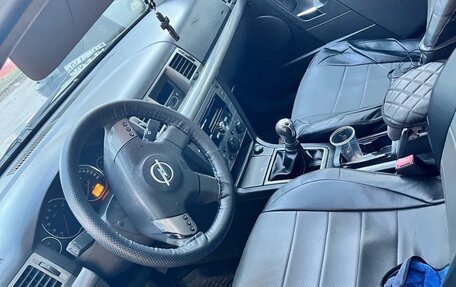 Opel Vectra C рестайлинг, 2004 год, 250 000 рублей, 3 фотография