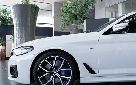 BMW 5 серия, 2021 год, 4 990 000 рублей, 2 фотография