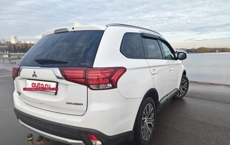 Mitsubishi Outlander III рестайлинг 3, 2017 год, 1 720 000 рублей, 7 фотография