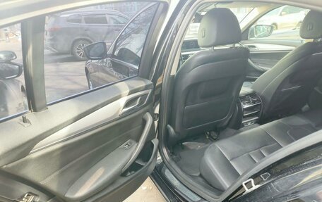 BMW 5 серия, 2018 год, 1 999 999 рублей, 13 фотография