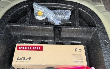 KIA K5, 2022 год, 2 800 000 рублей, 31 фотография