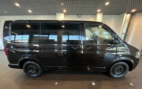 Volkswagen Caravelle T5, 2012 год, 2 046 000 рублей, 2 фотография