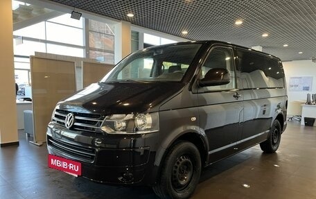 Volkswagen Caravelle T5, 2012 год, 2 046 000 рублей, 7 фотография