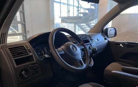 Volkswagen Caravelle T5, 2012 год, 2 046 000 рублей, 22 фотография