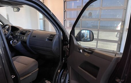 Volkswagen Caravelle T5, 2012 год, 2 046 000 рублей, 23 фотография