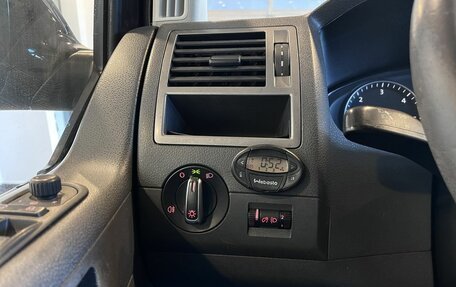 Volkswagen Caravelle T5, 2012 год, 2 046 000 рублей, 27 фотография
