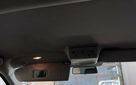 Volkswagen Caravelle T5, 2012 год, 2 046 000 рублей, 30 фотография