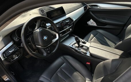 BMW 5 серия, 2018 год, 2 000 000 рублей, 8 фотография