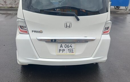 Honda Freed I, 2013 год, 1 260 000 рублей, 3 фотография