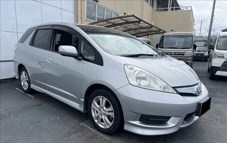 Honda Fit Shuttle I рестайлинг, 2013 год, 710 000 рублей, 3 фотография