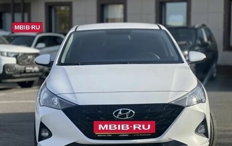 Hyundai Solaris II рестайлинг, 2021 год, 1 750 000 рублей, 2 фотография