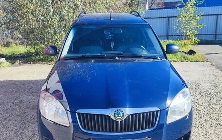 Skoda Roomster, 2009 год, 650 000 рублей, 1 фотография