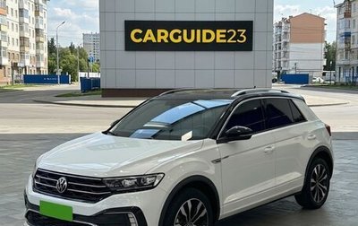 Volkswagen T-Roc I, 2023 год, 2 400 000 рублей, 1 фотография