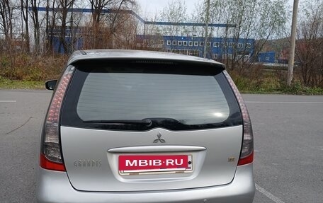 Mitsubishi Grandis, 2003 год, 700 000 рублей, 4 фотография
