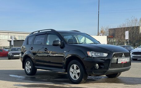 Mitsubishi Outlander III рестайлинг 3, 2011 год, 999 000 рублей, 2 фотография