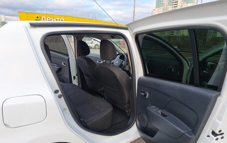 Renault Sandero II рестайлинг, 2017 год, 820 000 рублей, 19 фотография