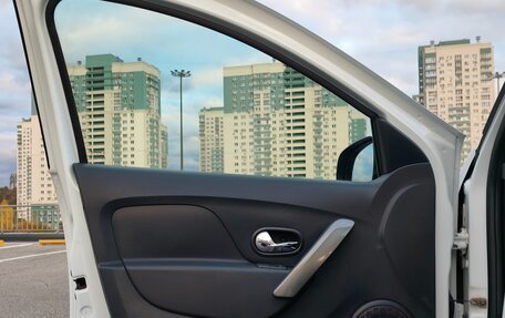 Renault Sandero II рестайлинг, 2017 год, 820 000 рублей, 39 фотография
