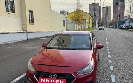 Hyundai Solaris II рестайлинг, 2017 год, 720 000 рублей, 4 фотография