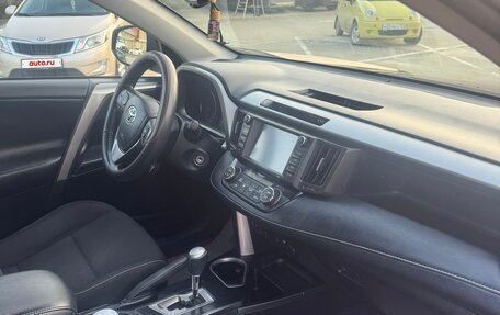 Toyota RAV4, 2017 год, 1 790 000 рублей, 15 фотография