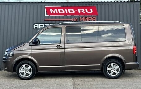 Volkswagen Caravelle T5, 2012 год, 1 490 000 рублей, 4 фотография