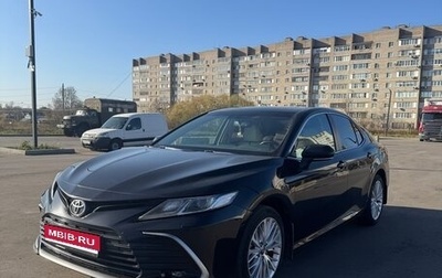 Toyota Camry, 2021 год, 3 090 000 рублей, 1 фотография