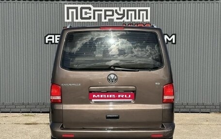 Volkswagen Caravelle T5, 2012 год, 1 490 000 рублей, 6 фотография