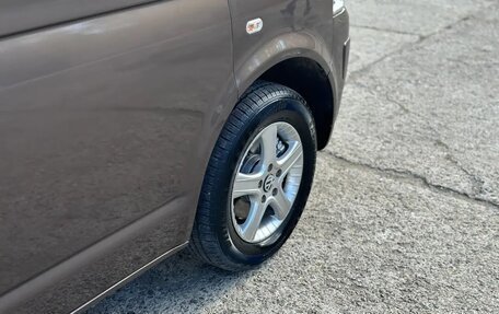 Volkswagen Caravelle T5, 2012 год, 1 490 000 рублей, 12 фотография