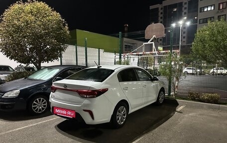 KIA Rio IV, 2018 год, 1 130 000 рублей, 2 фотография