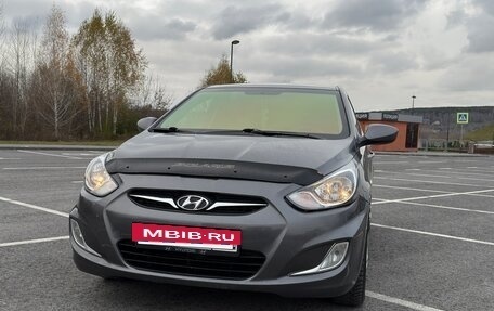 Hyundai Solaris II рестайлинг, 2012 год, 850 000 рублей, 2 фотография