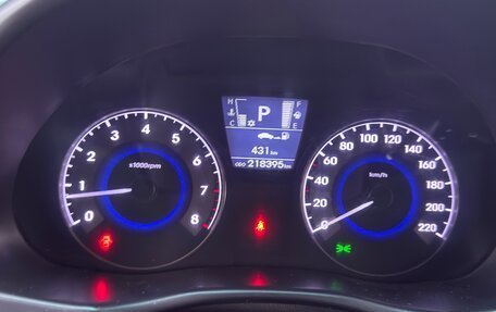 Hyundai Solaris II рестайлинг, 2012 год, 850 000 рублей, 17 фотография