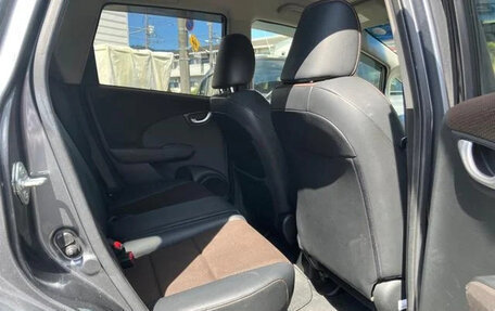 Honda Fit Shuttle I рестайлинг, 2013 год, 795 000 рублей, 30 фотография