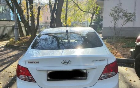 Hyundai Solaris II рестайлинг, 2012 год, 750 000 рублей, 2 фотография