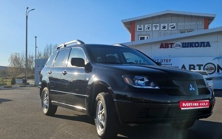 Mitsubishi Outlander III рестайлинг 3, 2003 год, 675 000 рублей, 1 фотография