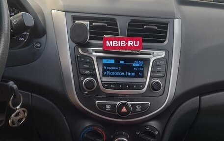 Hyundai Solaris II рестайлинг, 2016 год, 980 000 рублей, 5 фотография
