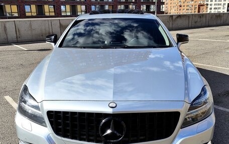 Mercedes-Benz CLS, 2011 год, 2 350 000 рублей, 2 фотография