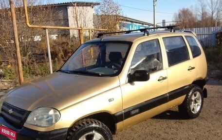 Chevrolet Niva I рестайлинг, 2006 год, 210 000 рублей, 1 фотография