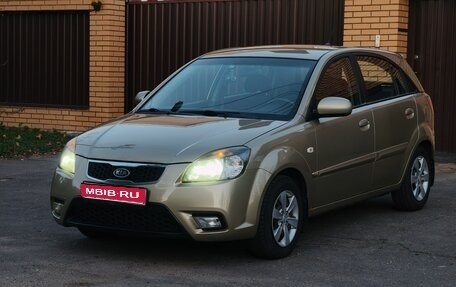 KIA Rio II, 2010 год, 550 000 рублей, 1 фотография
