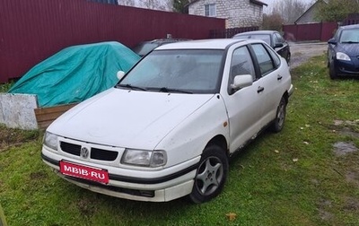 Volkswagen Polo III рестайлинг, 1996 год, 100 000 рублей, 1 фотография