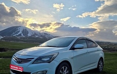 Hyundai Solaris II рестайлинг, 2015 год, 800 000 рублей, 1 фотография